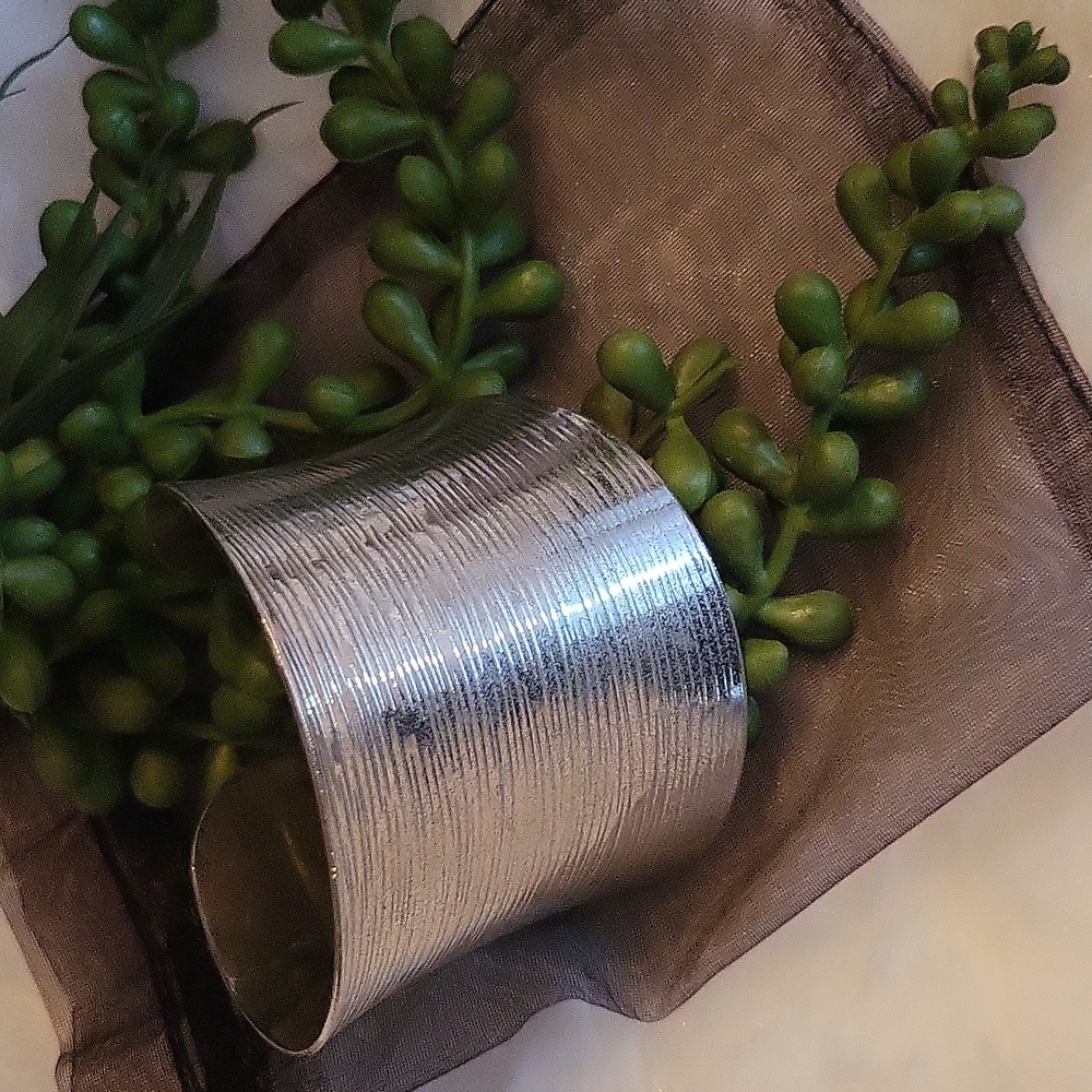 Silver Necklace & Cuff Bundle - image 6